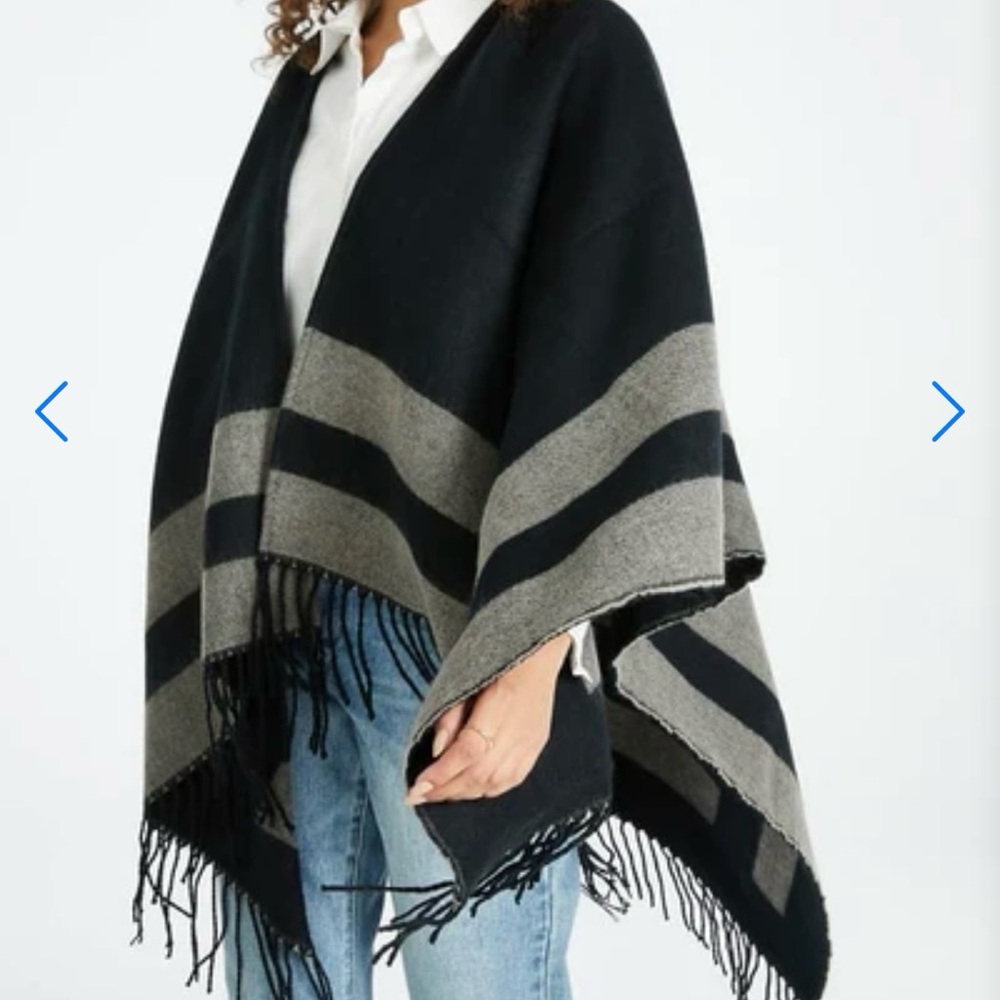 JustFab Black and Gray Poncho